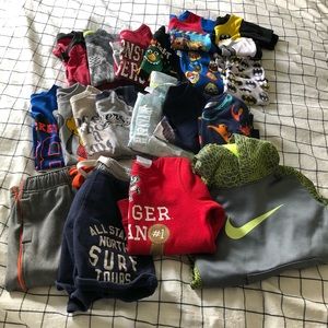 Huge 4T Boys Clothing Lot Nike WI Badgers PJs